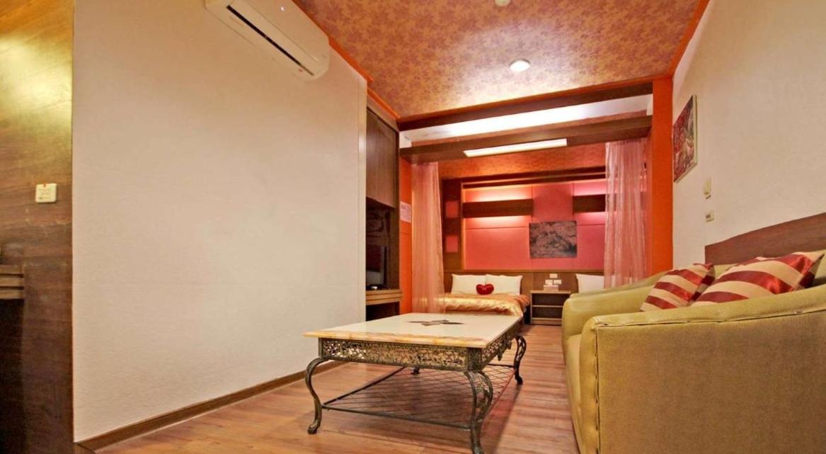 יוצ'י 日月潭 -日月住館-休閒旅館- 水社碼頭 מראה חיצוני תמונה